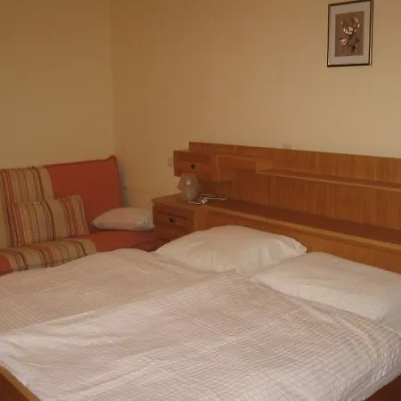 Apartments Lucica 3119 Rab Town