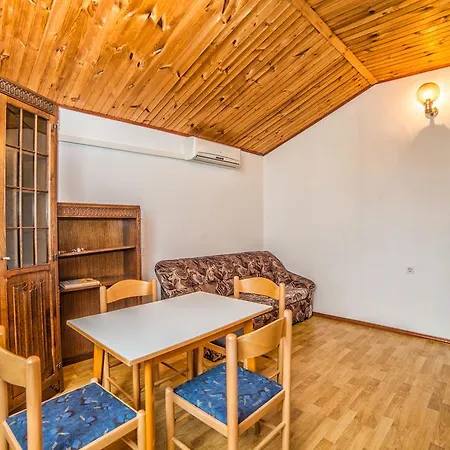 Apartments Lucica 3119